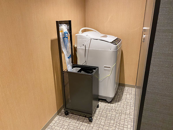 【ABホテル堺東】謎の傘袋と洗濯機