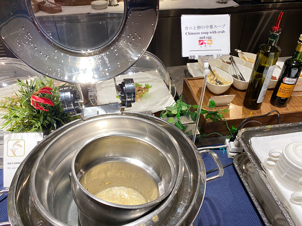 カニと卵の中華スープ（ホテル日航大阪セリーナのランチブッフェ）