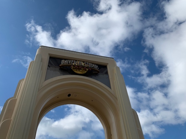 USJの出入り口のアーチ