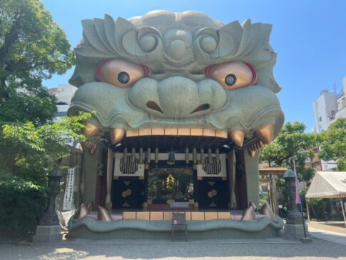 難波八坂神社の獅子殿