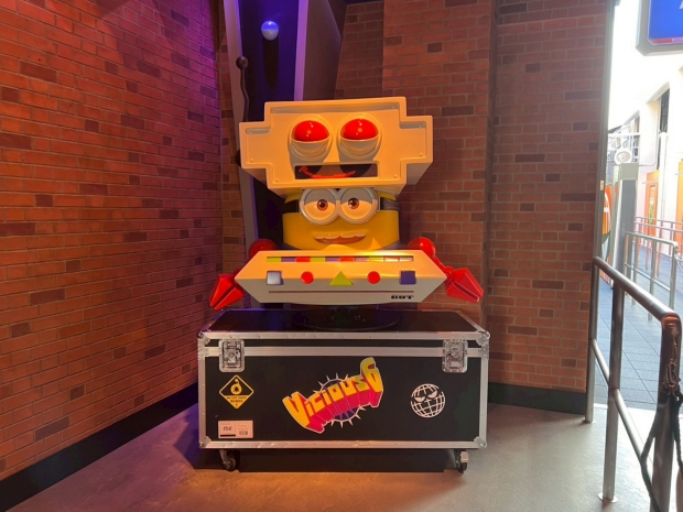 ミニオン・ハチャメチャ・ミッション ~大悪党への道~の待ち列のディスプレイ