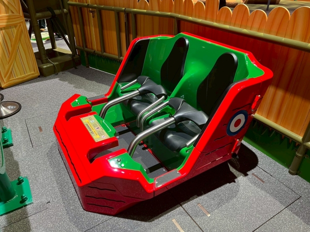 スヌーピーのフライング・エース・アドベンチャーのライド