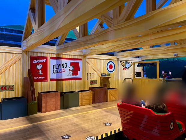 スヌーピーのフライング・エース・アドベンチャーのライド