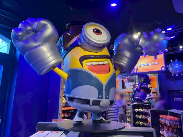 悪役コスプレのミニオン